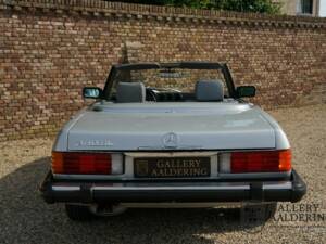 Image 43/50 of Mercedes-Benz 380 SL (1982)