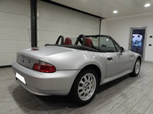 Bild 4/15 von BMW Z3 1.9i (2000)