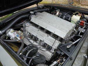 Image 23/50 of Aston Martin V8 Volante (1981)