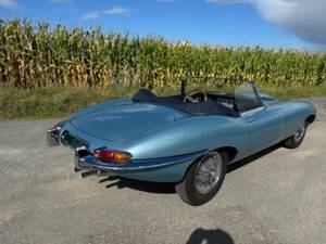 Image 5/50 of Jaguar E-Type 3.8 Flat Floor (1961)
