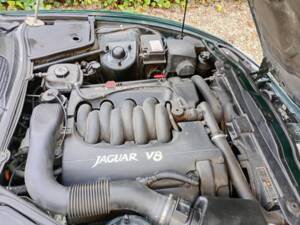 Immagine 26/39 di Jaguar XK8 4.0 (1998)