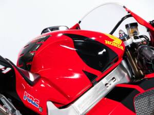 Bild 16/42 von Honda DUMMY (2000)
