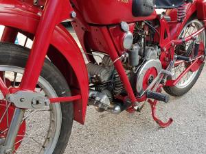 Imagen 16/19 de Moto Guzzi DUMMY (1949)