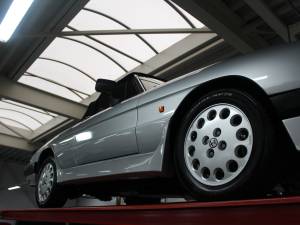 Bild 7/50 von Alfa Romeo 2.0 Spider QV (1988)