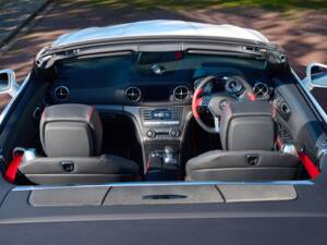 Imagen 26/50 de Mercedes-Benz SL 400 (2015)