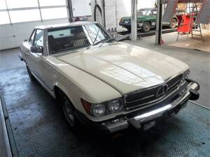 Imagen 46/50 de Mercedes-Benz 380 SL (1985)