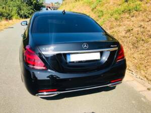 Image 6/12 of Mercedes-Benz S 560 L 4MATIC (2018)