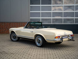 Image 5/97 of Mercedes-Benz 280 SL (1969)