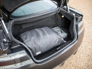 Bild 62/71 von Aston Martin DBS (2011)