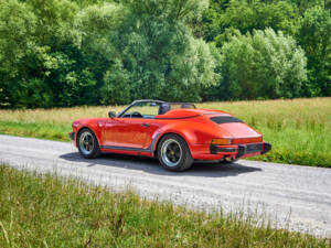 Immagine 3/47 di Porsche 911 Speedster 3.2 (1989)