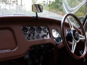 Image 12/13 of Daimler SP 250 (1960)