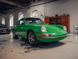 Image 2/18 de Porsche 911 2.2 S (1970)