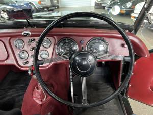 Immagine 19/34 di Triumph TR 2 (1955)