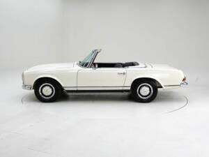 Afbeelding 8/15 van Mercedes-Benz 280 SL (1969)