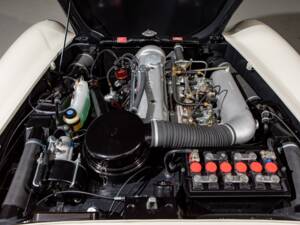 Image 22/28 of Mercedes-Benz 190 SL (1961)