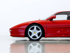 Image 18/48 of Ferrari F 355 Berlinetta (1994)