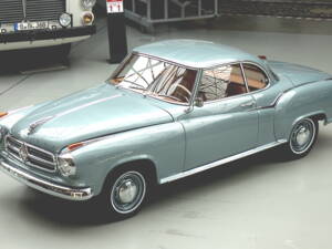 Image 3/42 of Borgward Isabella Coupe (1961)
