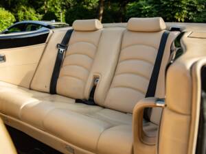 Image 29/39 de Bentley Azure Mulliner (2001)