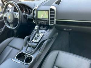 Image 12/20 of Porsche Cayenne Diesel (2014)