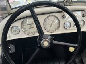 Image 15/17 of BMW 328 (1934)