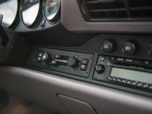 Bild 18/22 von Porsche 911 Carrera (1997)