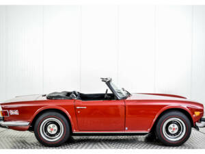 Image 8/50 de Triumph TR 6 (1974)