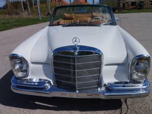 Afbeelding 4/7 van Mercedes-Benz 220 SE b (1962)