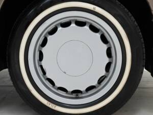Image 11/15 of Jaguar XJ-S 3.6 (1985)