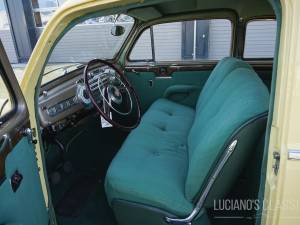 Image 26/50 of Lincoln Zephyr (1947)