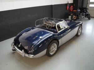 Immagine 4/50 di Austin-Healey 3000 Mk II (BN7) (1961)