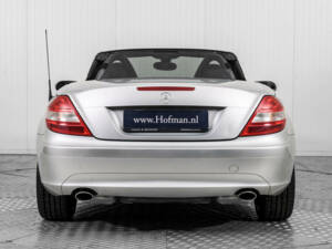 Afbeelding 13/50 van Mercedes-Benz SLK 200 Kompressor (2004)