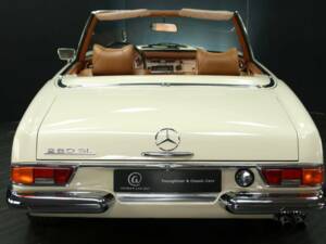 Imagen 5/30 de Mercedes-Benz 280 SL (1971)