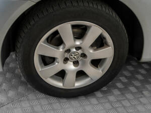 Bild 26/50 von Volkswagen New Beetle 2.0 (2003)