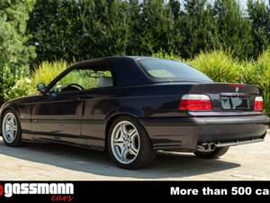 Immagine 8/15 di BMW 320i (2000)