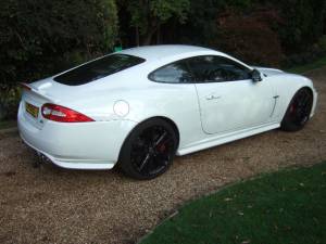 Image 10/17 of Jaguar XKR (2011)