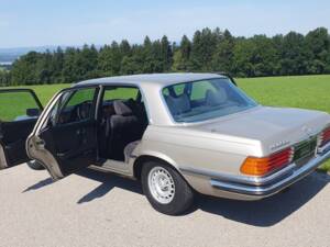 Immagine 25/31 di Mercedes-Benz 450 SEL 6,9 (1975)