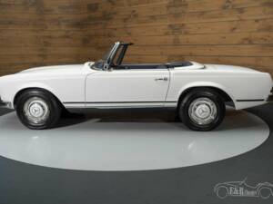 Immagine 4/19 di Mercedes-Benz 230 SL (1964)