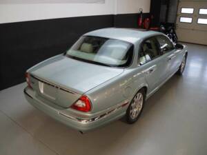 Imagen 4/50 de Jaguar XJ 8 4.2 (2004)