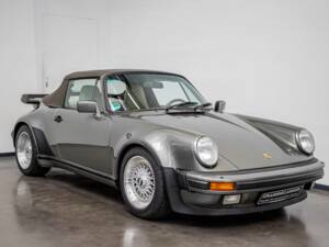 Imagen 2/27 de Porsche 911 Turbo 3.3 (1988)