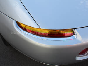 Image 22/25 of BMW Z8 (2001)