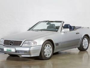 Immagine 1/20 di Mercedes-Benz SL 280 (1994)