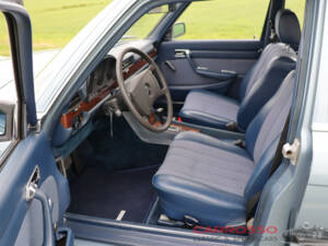 Bild 23/42 von Mercedes-Benz 280 S (1978)