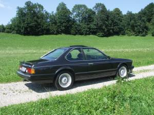 Image 35/37 of BMW M 635 CSi (1988)