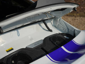 Image 20/50 of Porsche 911 GT3 Touring (2023)