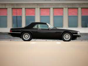 Immagine 14/37 di Jaguar XJ-S Convertible (1989)