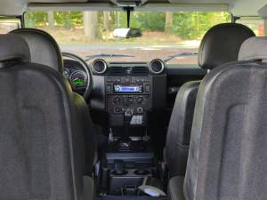 Image 17/17 of Land Rover Defender 90 TD4 (2008)