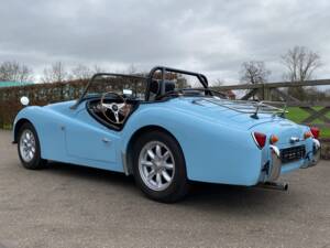 Image 2/37 of Triumph TR 3A (1958)