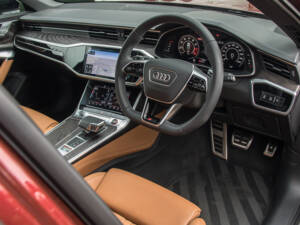 Image 22/23 de Audi RS6 Avant (2023)