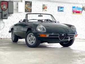 Immagine 13/68 di Alfa Romeo Spider Veloce 2000 (1977)