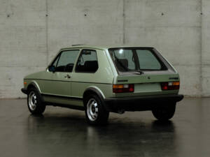 Image 2/24 de Volkswagen Golf I GTI 1.6 (1981)